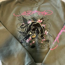 Ed Hardy Woman’s Sweater Sz M 💖