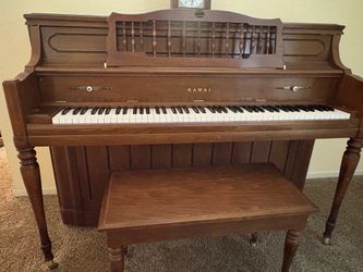 Vintage Kawaii Piano - Upright