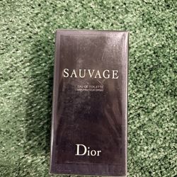Dior Sauvage Eau De Toilette 