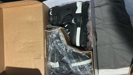 Razor Brian Shima Skates Size 8