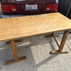Free Large Wooden Adjustable Desk