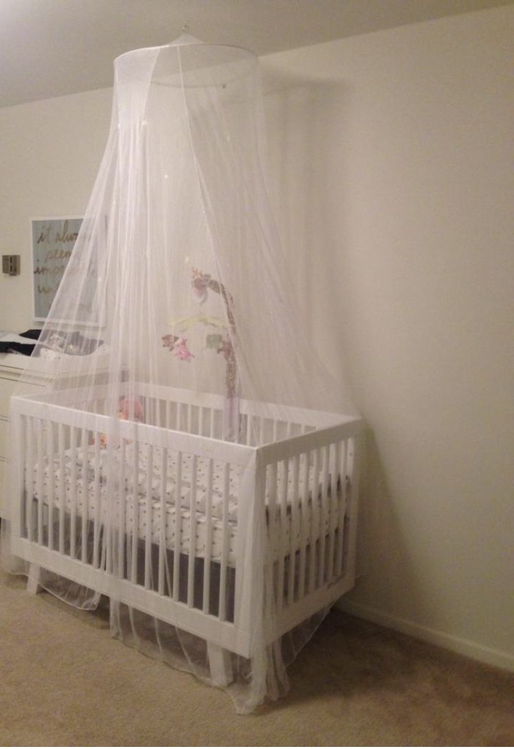 Crib for sale (converts to toddler crib-bed too)