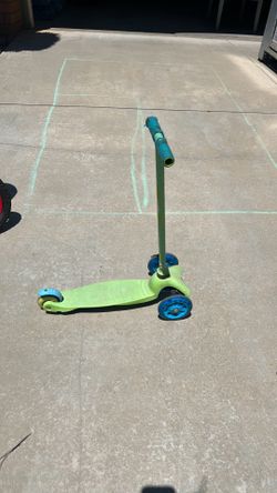 Toddler scooter