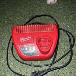 M12 Milwaukee Charger 