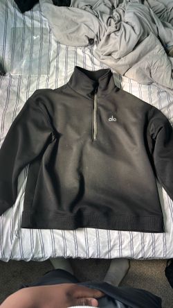 Black Alo quarter zip