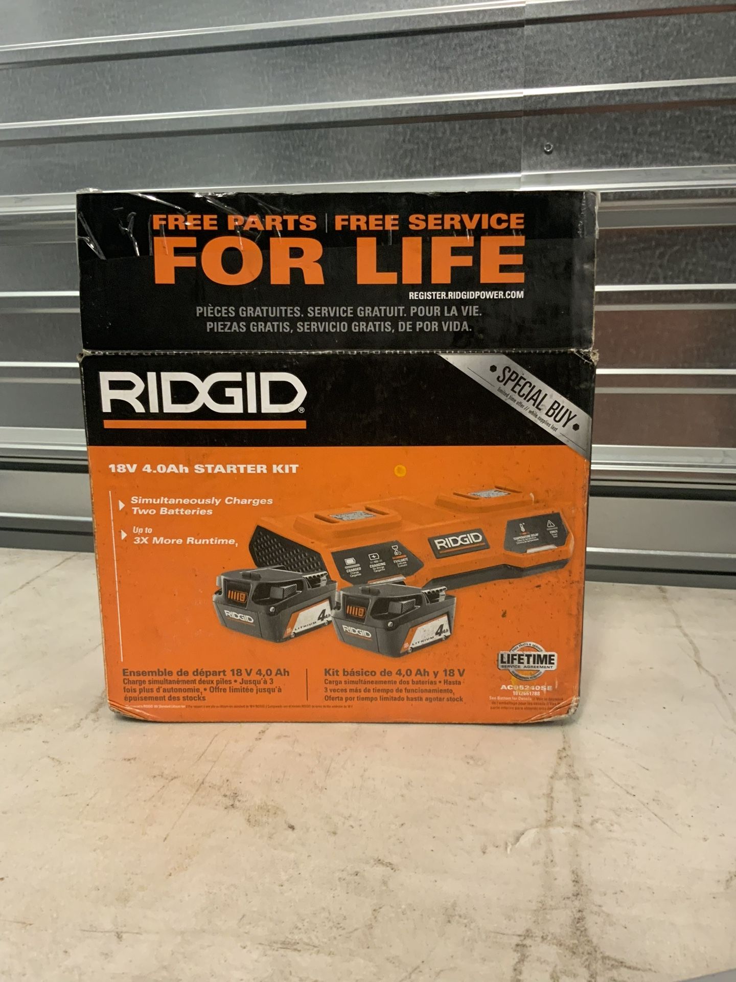 Rigid Battery & Charger Set