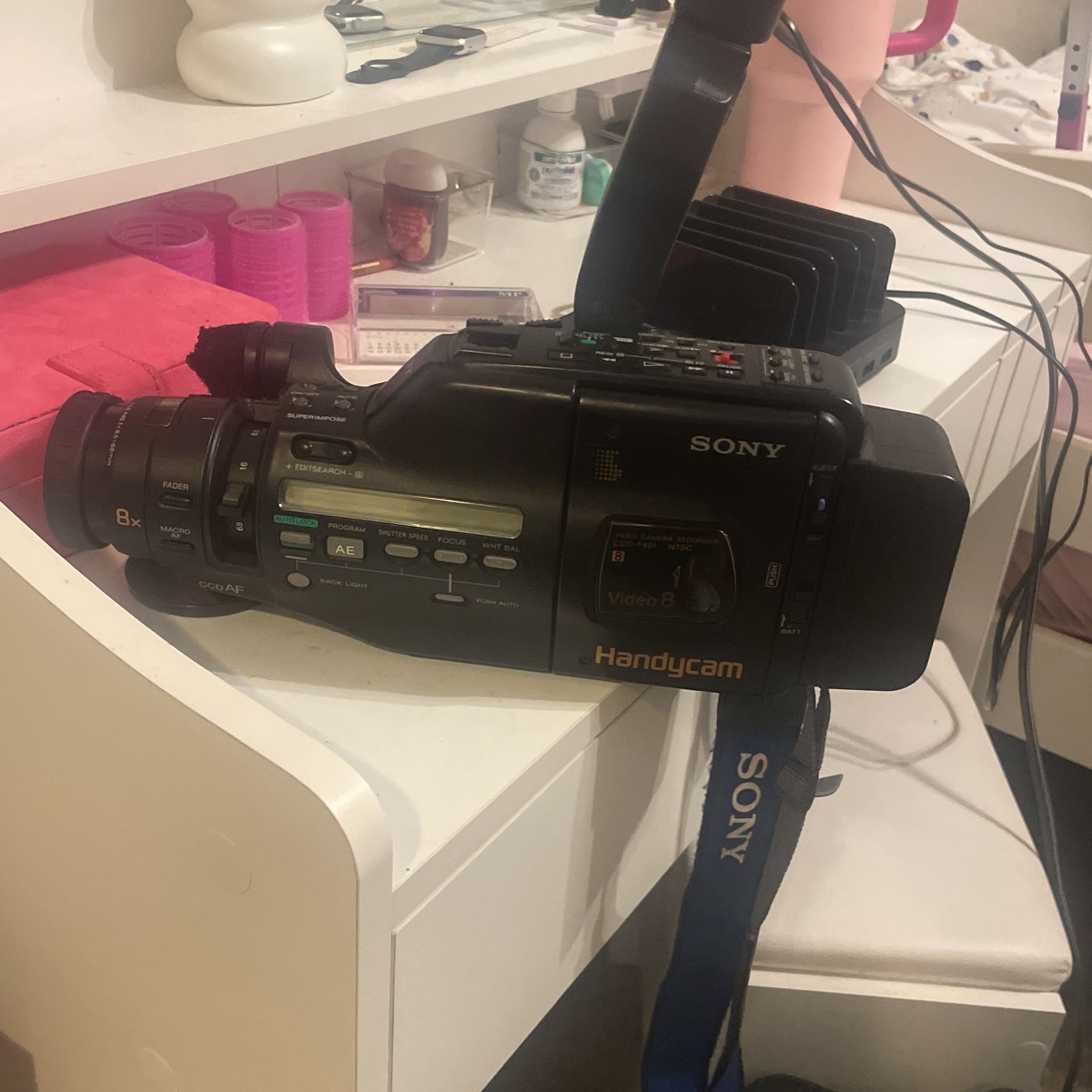 VHS CAMCORDER CCD-F401