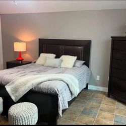 Bedroom Set (6 Pieces) Special 