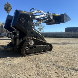 Honda-powered Mini skid steer bobcat 