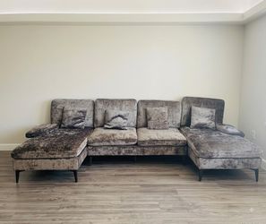 U-Shaped Sectional Sofa couch
