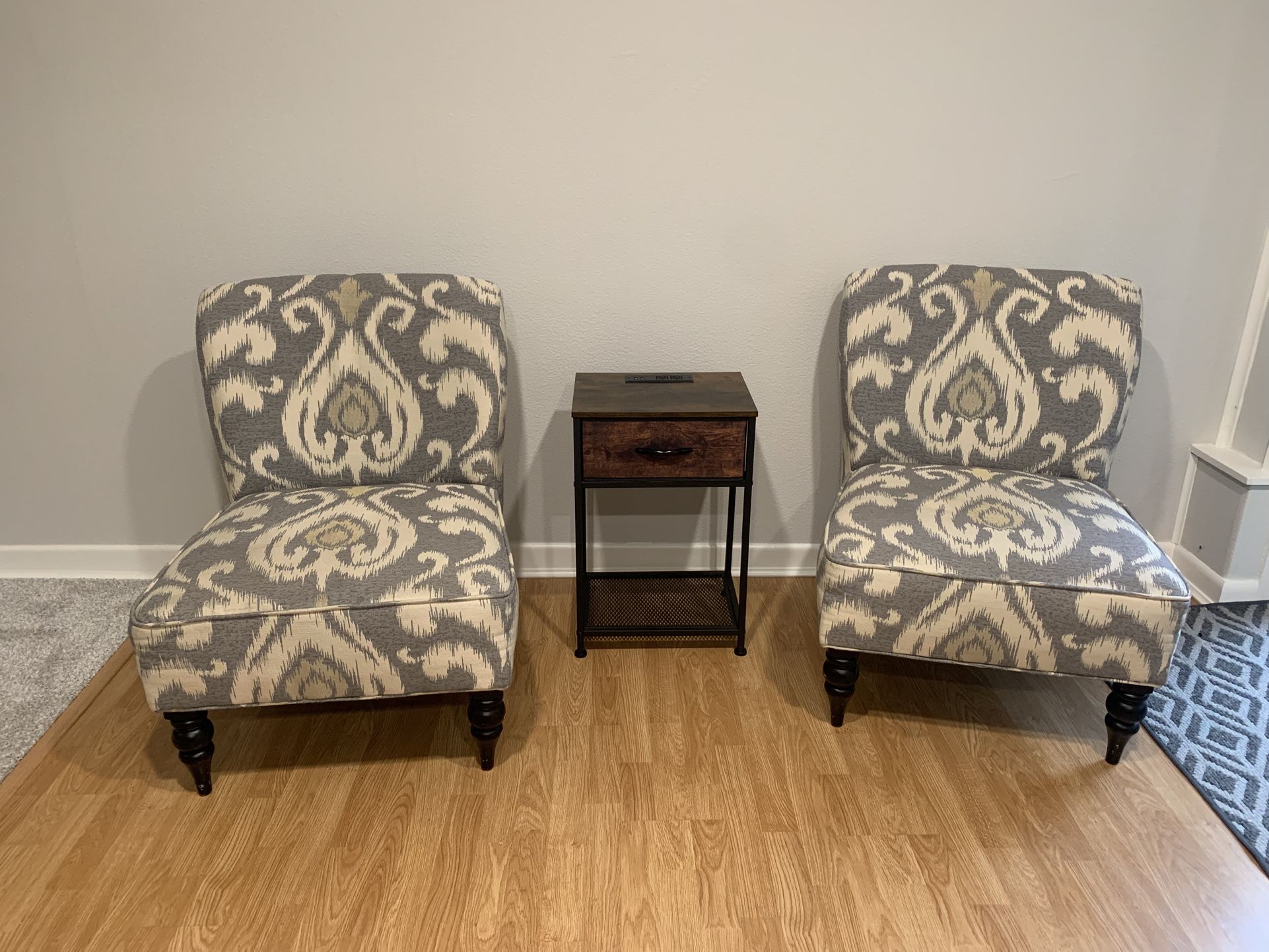 Lounge Chair Set