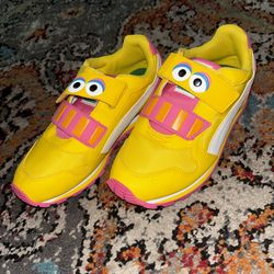 PUMA Kids' Sesame Street ST Runner Big Bird sneakers Size 3C