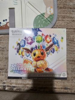 Pokémon Scarlet & Violet Prismatic Evolutions Elite Trainer Box