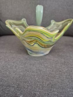Art Glass Basket Bowl with Multicolor Swirl Swan