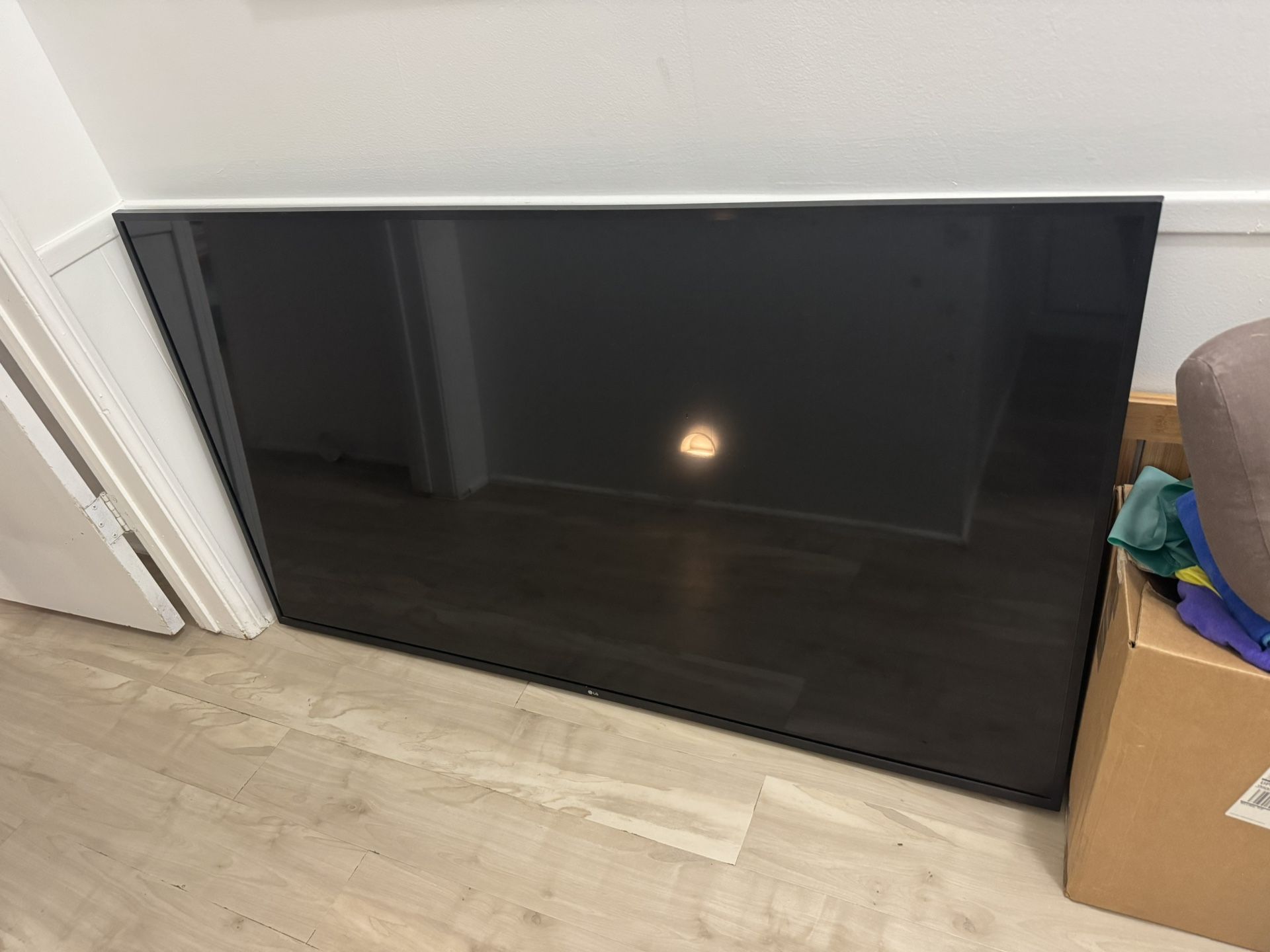 65” LG TV
