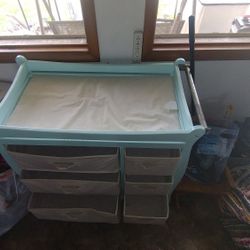 Infant Changing Table 