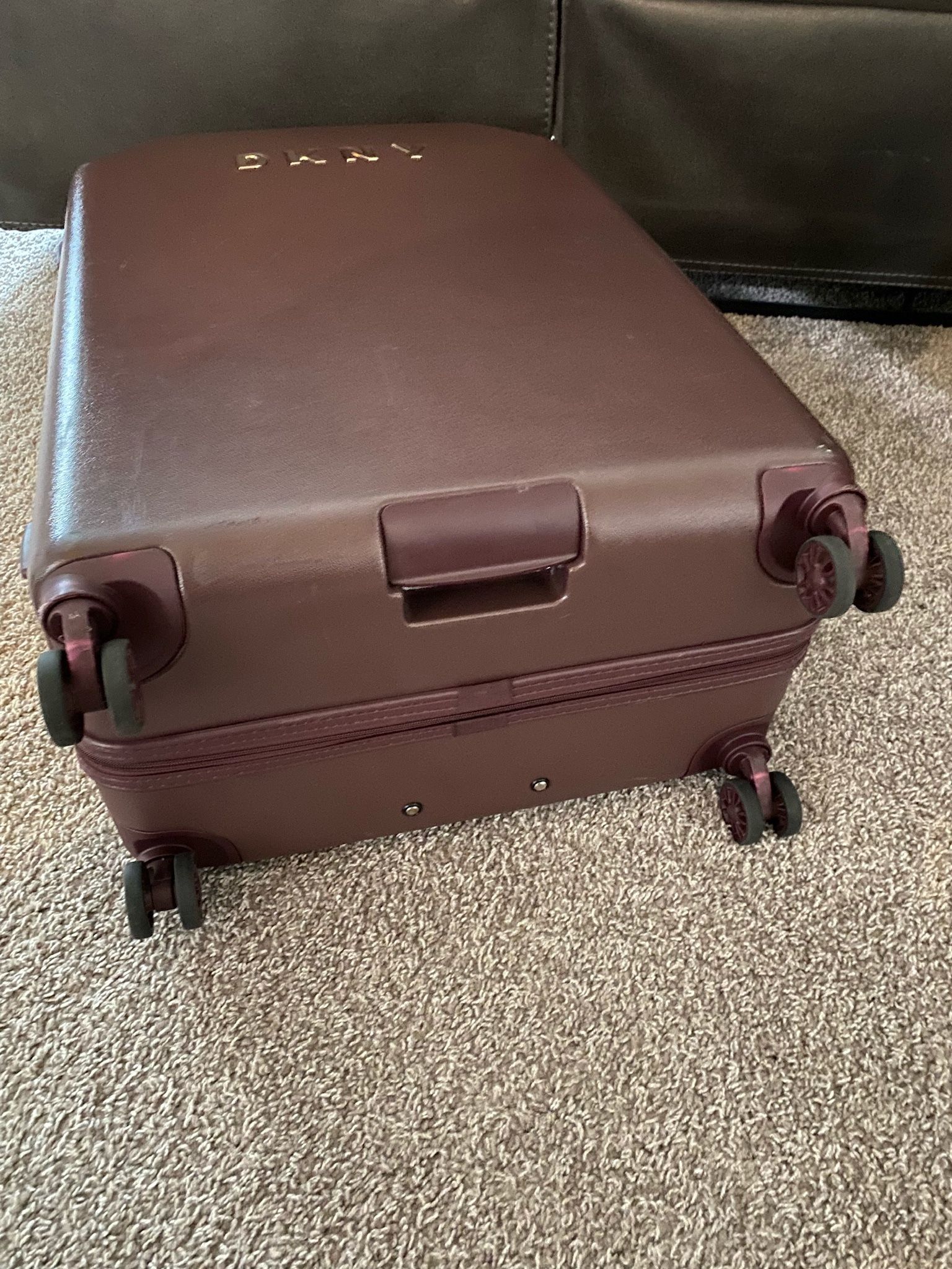 DKNY 4Piece Luggage Set for Sale in Seattle, WA OfferUp