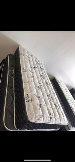 Twin mattress