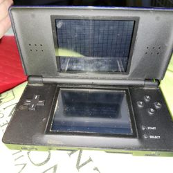 Nintendo Ds Lite Bundle Lot 
