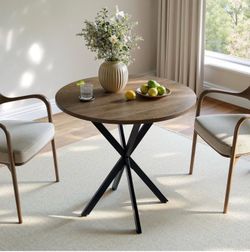 Natural Oak Small Round Dining Table