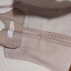 2 Fajas Chalecos $35 Each