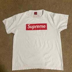 Supreme Box Logo Shirt Size L But Fits Like Size S