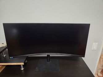 Samsung ViewFinity 34 inch ultra-wide monitor