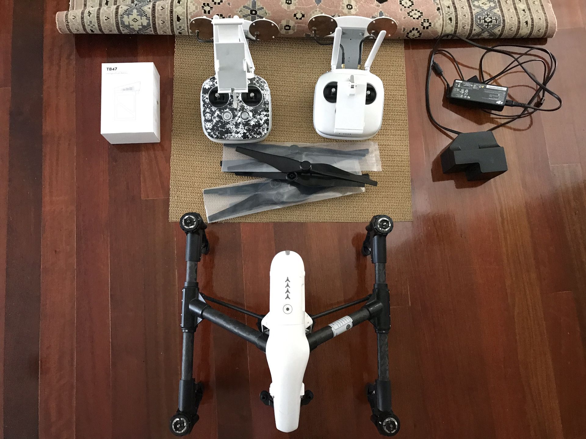 DJI INSPIRE 1 with 4K camera, 2 remotes, batteries and charger.