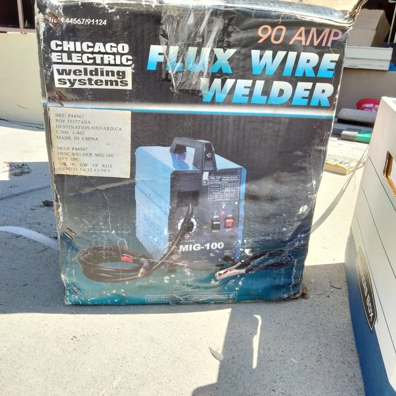 Chicago Electric 90amp Flux Welder MIG100