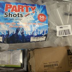 4.7 out of 5 stars  2,206 Reviews 50 Jello Shot Syringes with (55 SYRINGE SHOTS RECIPE'S eBOOK), creates an Instant Fun Party! Large 1.5oz with caps
