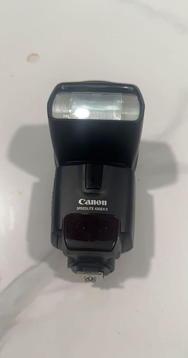 Canon speedlite 430EX 2 flash