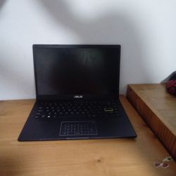 Asus Laptop With Charger Fairly New