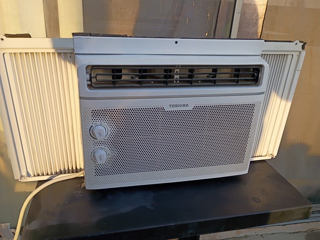 Toshiba Window AC