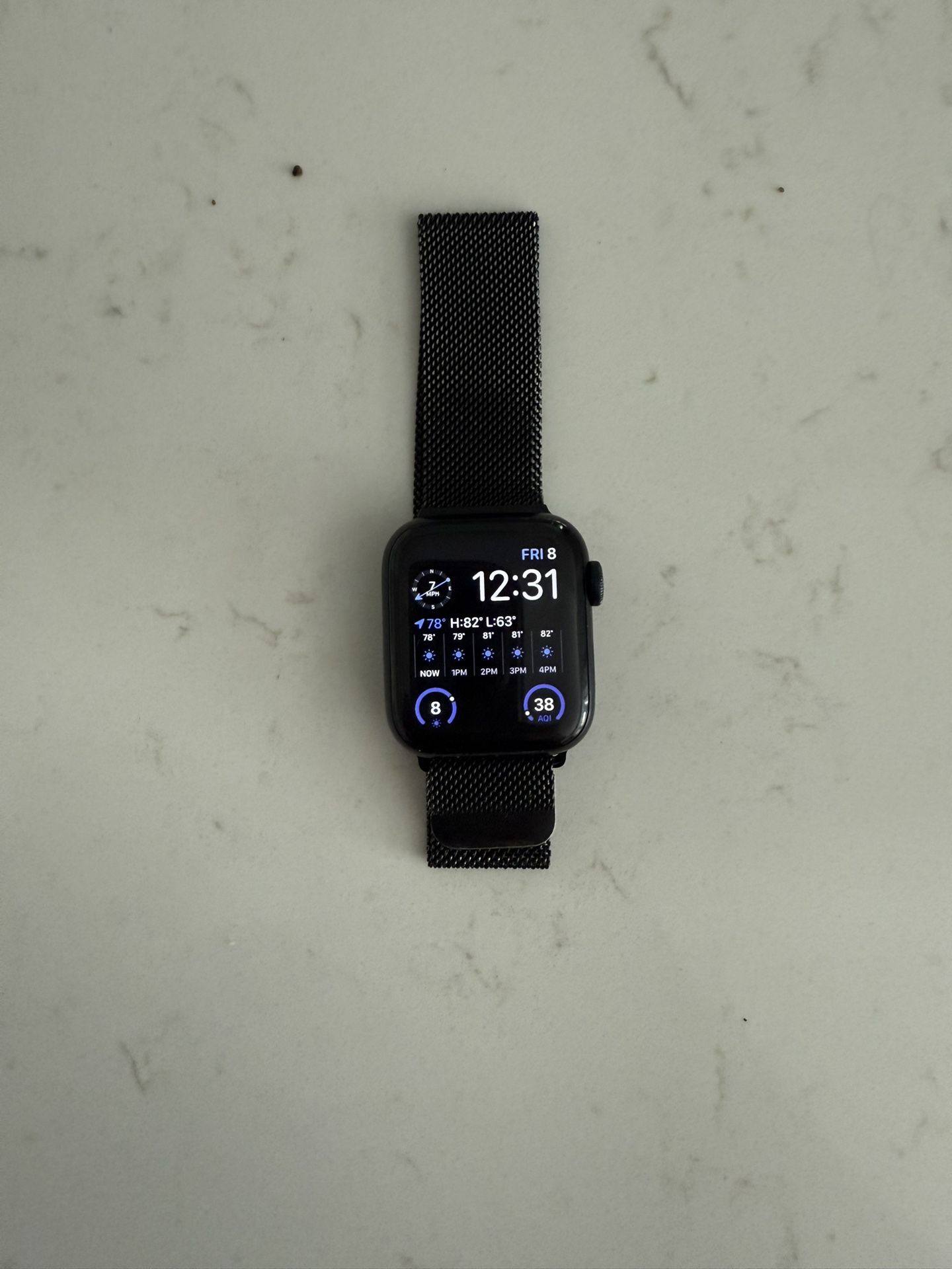 Apple Watch SE 2 - 40mm Black