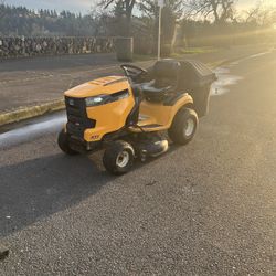 Cub Cadet Lt42 Riding. Mower With Baggers System 