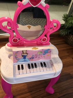 Princess toy vanity with piano