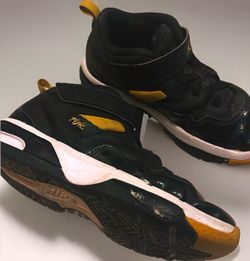 Nike Jordan Stay Loyal Kids Shoes Size 1Y Black Yellow Ochre