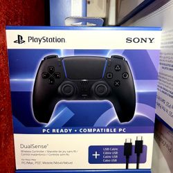 Sony ps5 Dualsense Black controller with Type C Cable Brand new sealed