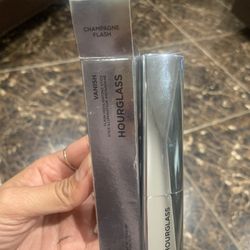 Hourglass Highlighting Stick