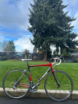 Trek 2.3 Road Bike – 56 cm frame - Lightweight Bicycle