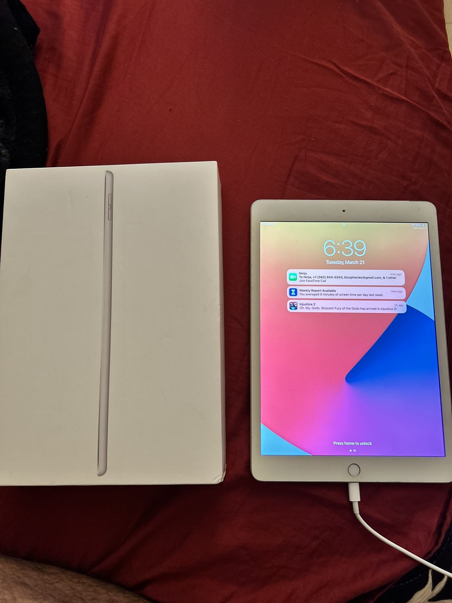 iPad 7th Gen (2019) 128 GB White Cell + Wifi 