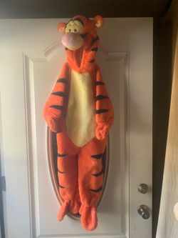 Child’s Tigger costume