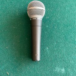 Microphone 