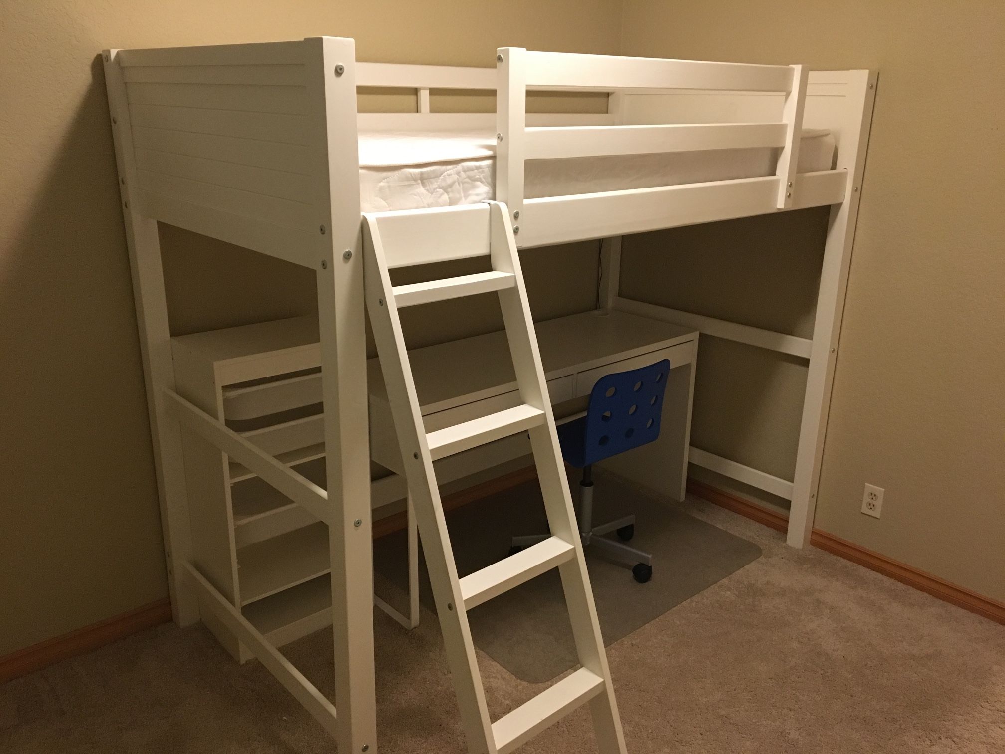 Kids Wooden Loft Bed Twin w/ Mattress