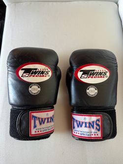Twins Special 14 oz Genuine Leather Boxing Muay Thai Gloves – Excellent