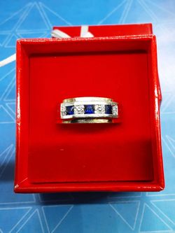 Men's Ring - Yellow Gold 10k (.417) 5.4 grams Size 10.5