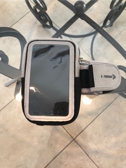 Workout arm cell phone holder