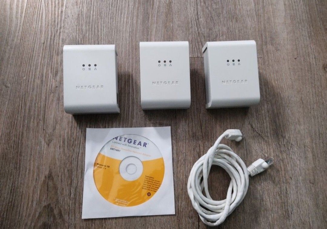 Netgear 85 Adapter Kit (Model: XET1001) For Sale (Extend Internet Access To Any Power Outlet)