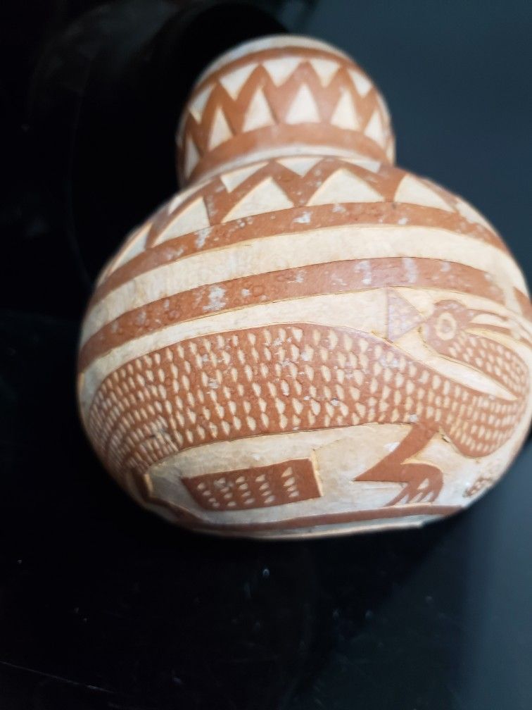 Vintage Carved Gourd Pelican Design