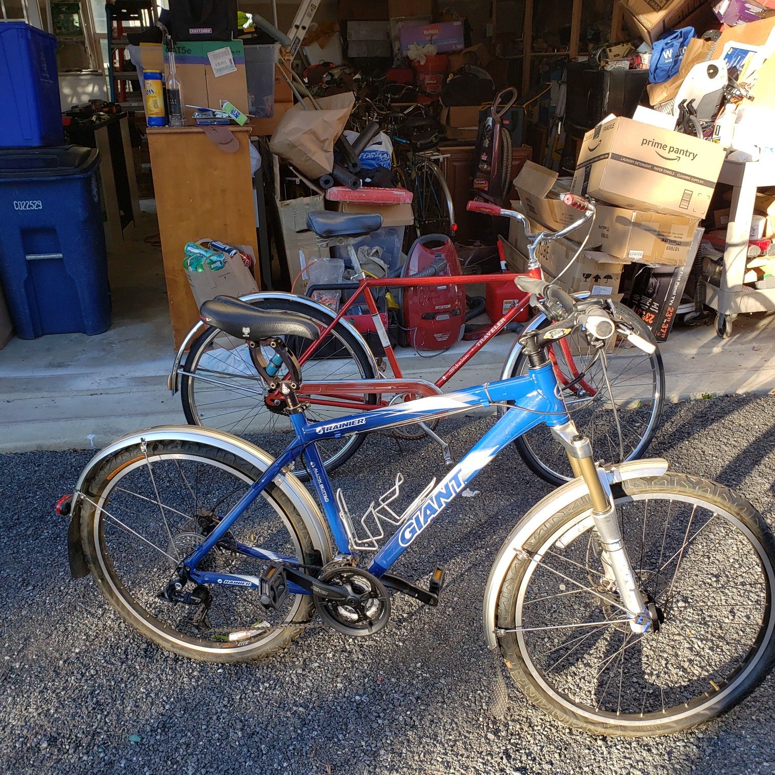 Giant bicycle (2) Blue & Red